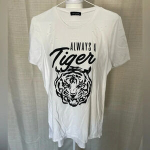 COPY - Women’s Short Sleeve Graphic Tshirt - Sz. L